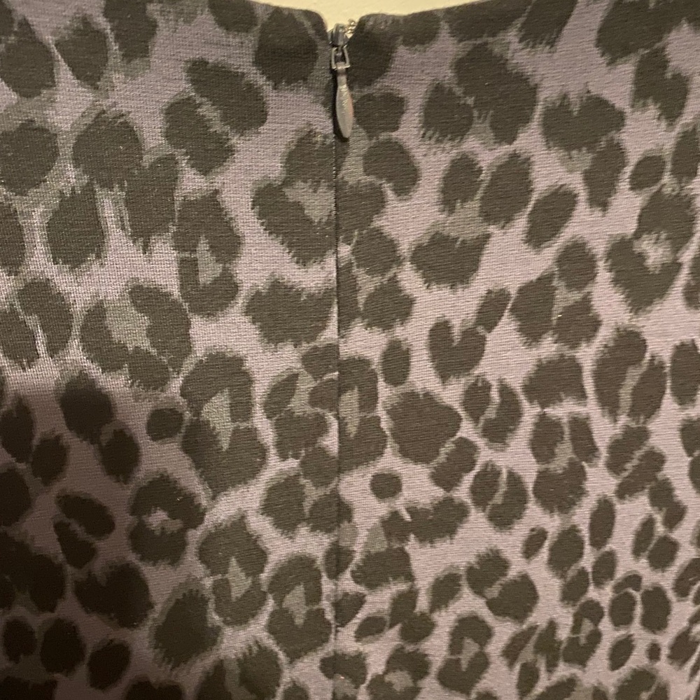 Old Navy Leopard print dress - Picture 2 of 4